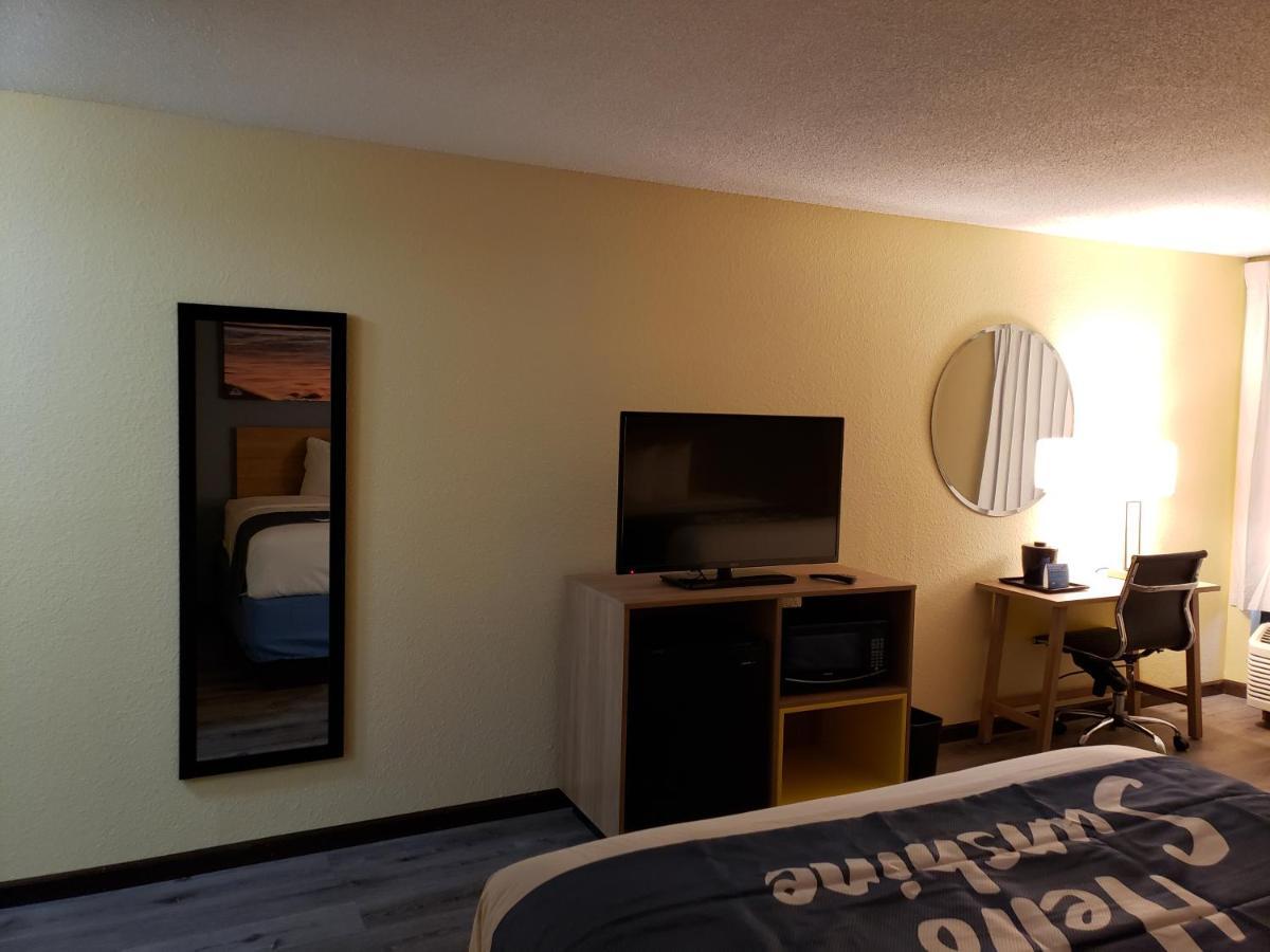 Hotel Days & By Wyndham Merrillville